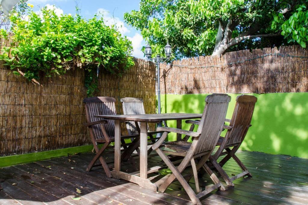 Studios With Beautiful Sea View วิลเลมสตัด ภายนอก รูปภาพ